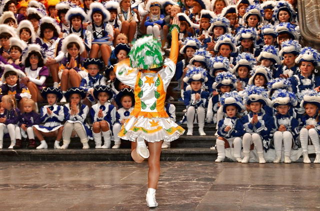 Session2012  127.jpg